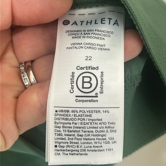 ATHLETA Vienna Cargo Pants Vineyard Green Size 22 - Picture 7 of 15